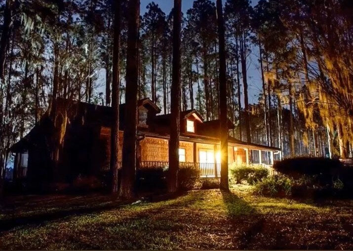 Bienville cabin night